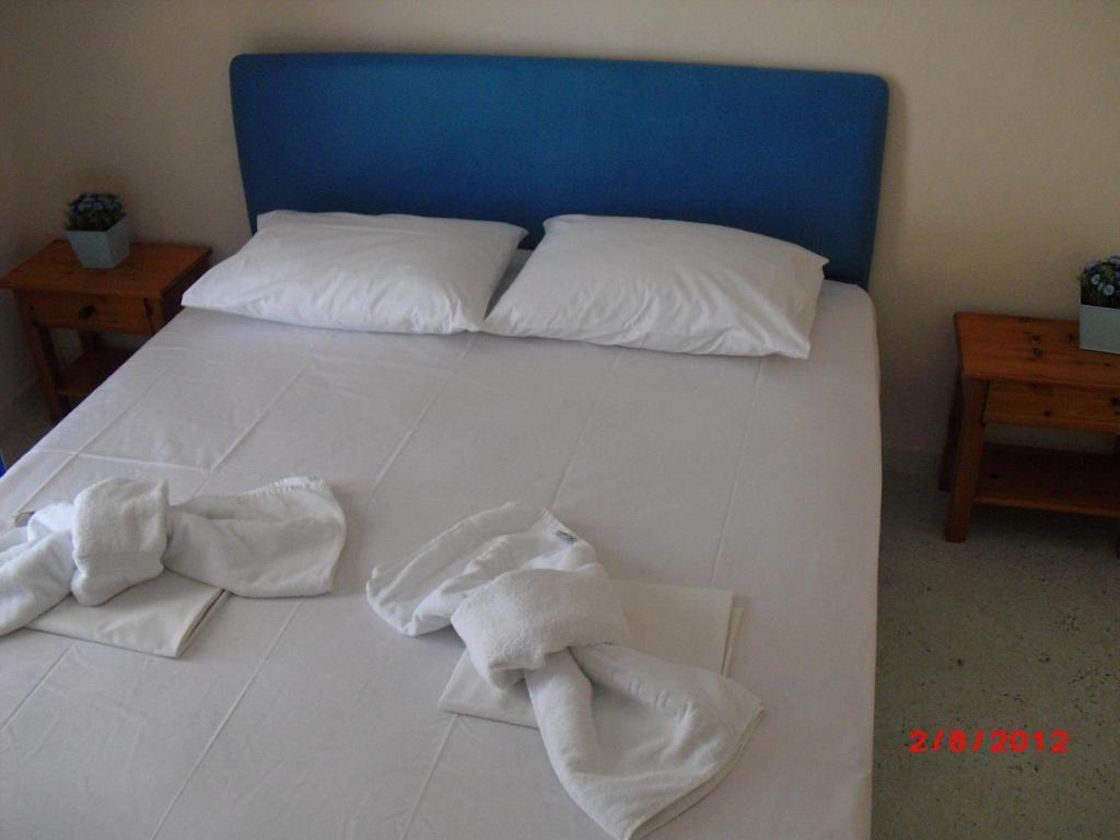 Kangaroo Hotel Mola Kalyva Camera foto